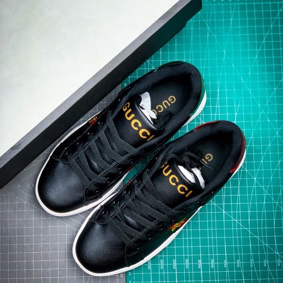 Gucci Other - Gucci men's shoes white sneakers